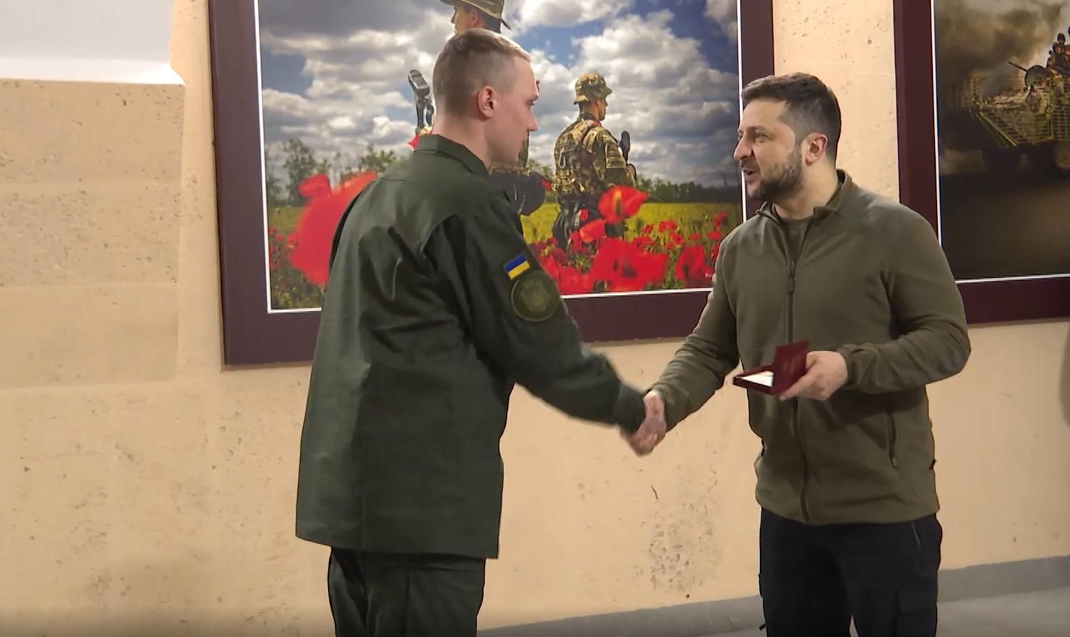 Бережіть себе, – Зеленський привітав військовослужбовців Нацгвардії - 24 Канал Бережіть себе, – Зеленський привітав військовослужбовців Нацгвардії - 24 Канал