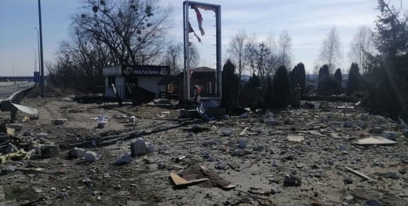 Життя після окупації: як зараз виглядає Макарів і де ховають вбитих мешканців - 24 Канал Життя після окупації: як зараз виглядає Макарів і де ховають вбитих мешканців - 24 Канал