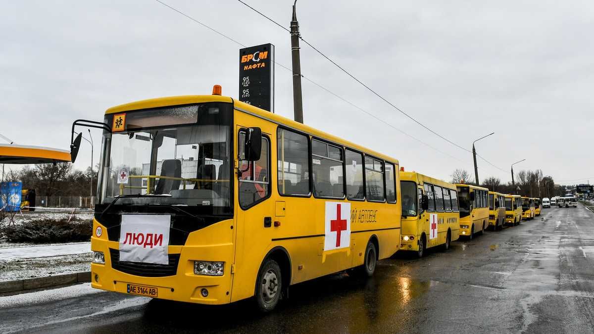 Ще майже 170 тисяч маріупольців чекають на допомогу та евакуацію - 24 Канал