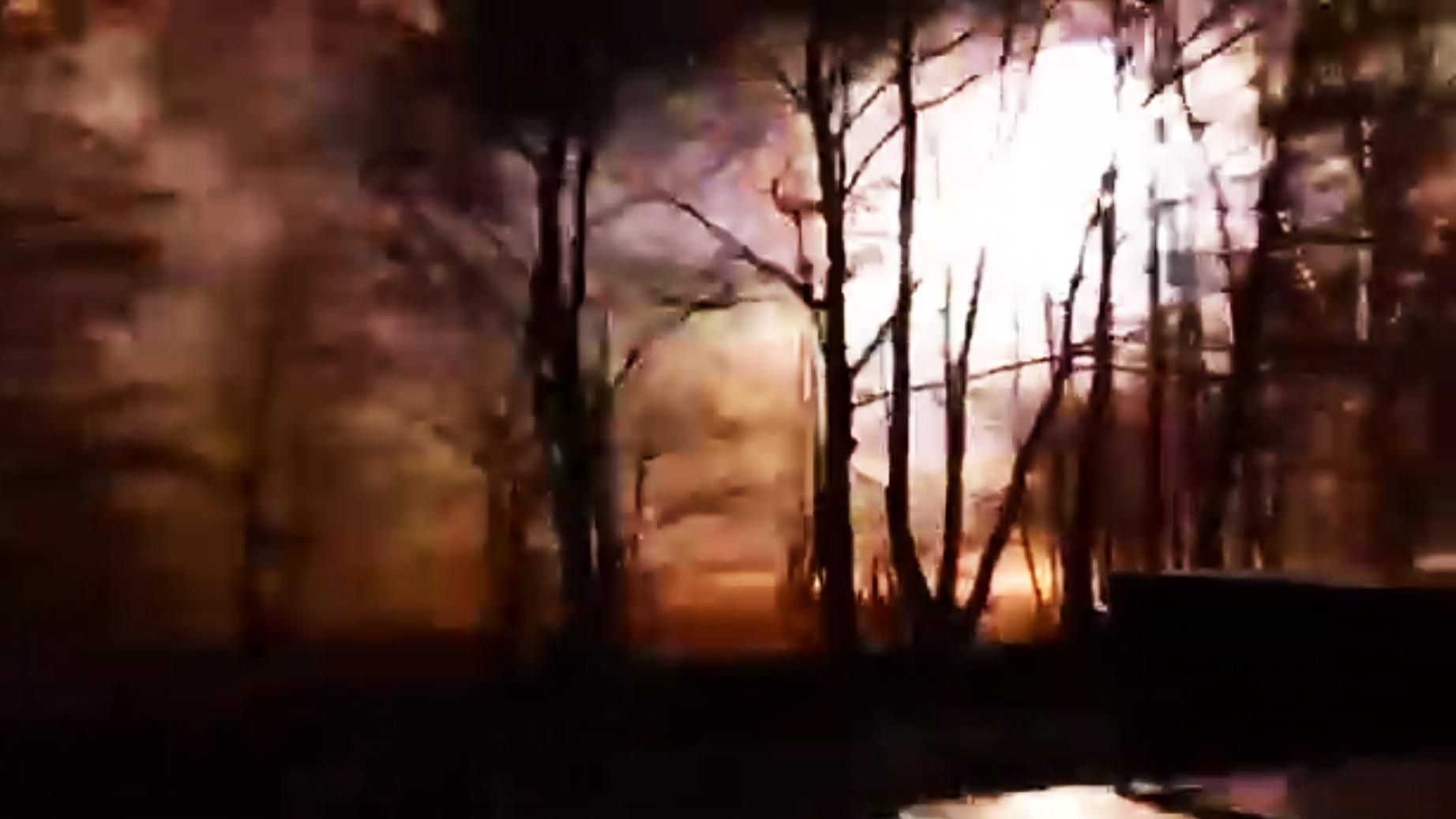 Окупанти б'ють по Харківщині термобаричними чи запалювальними снарядами: моторошне відео - 24 Канал Окупанти б'ють по Харківщині термобаричними чи запалювальними снарядами: моторошне відео - 24 Канал