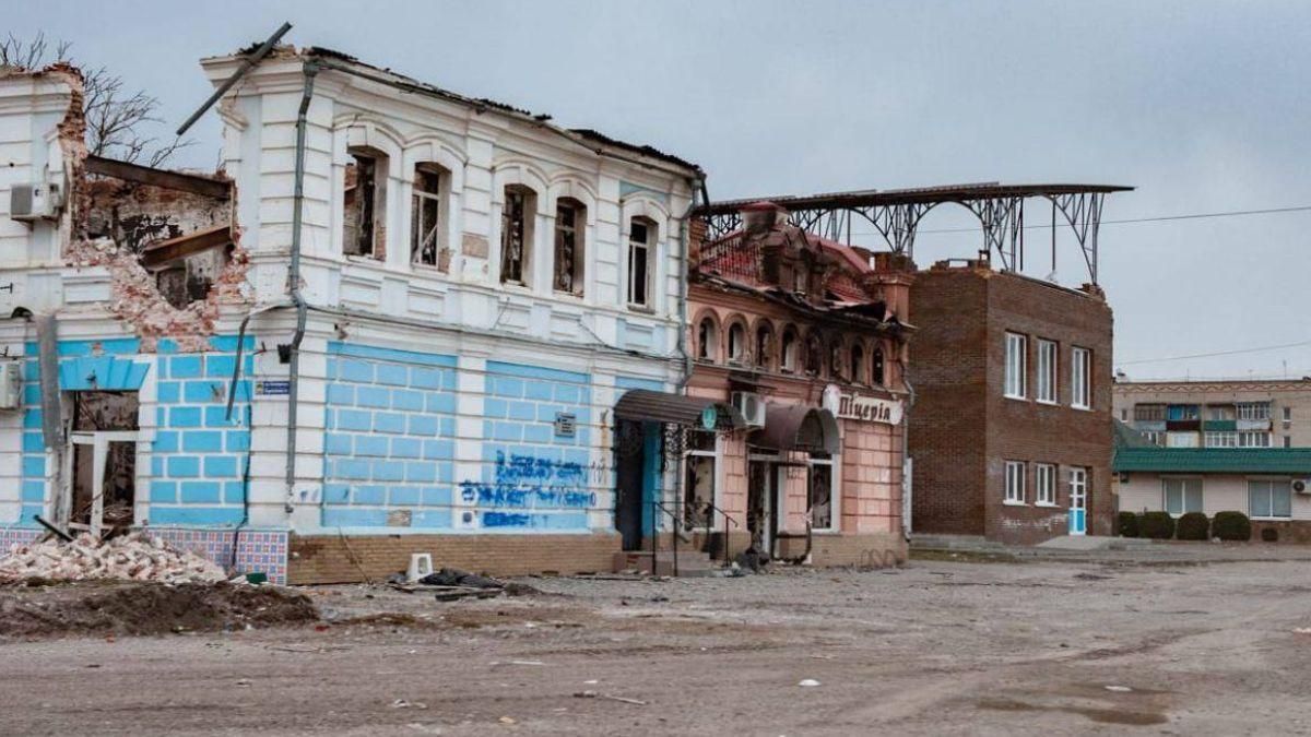 У звільненому від окупантів Тростянці залишається замінованою лікарня - 24 Канал