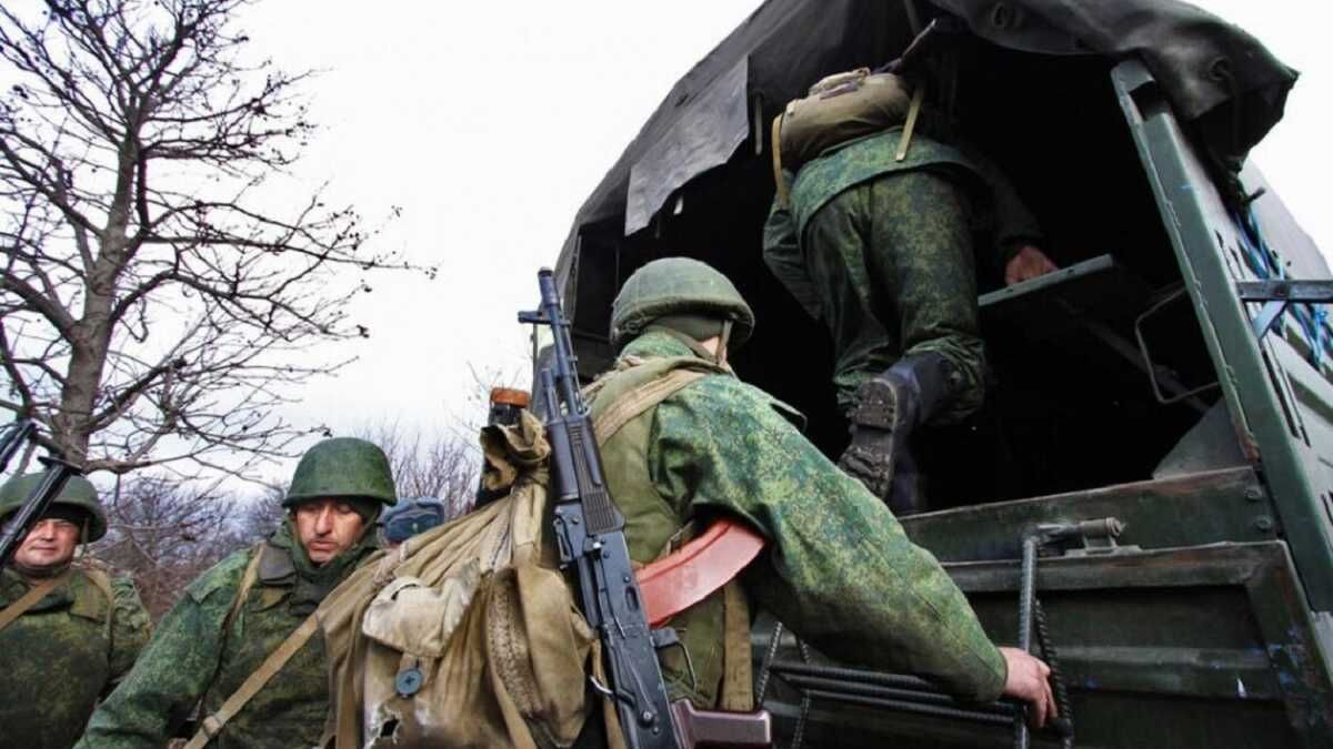 Окупанти примусово мобілізують кримських татар на війну проти України - 24 Канал