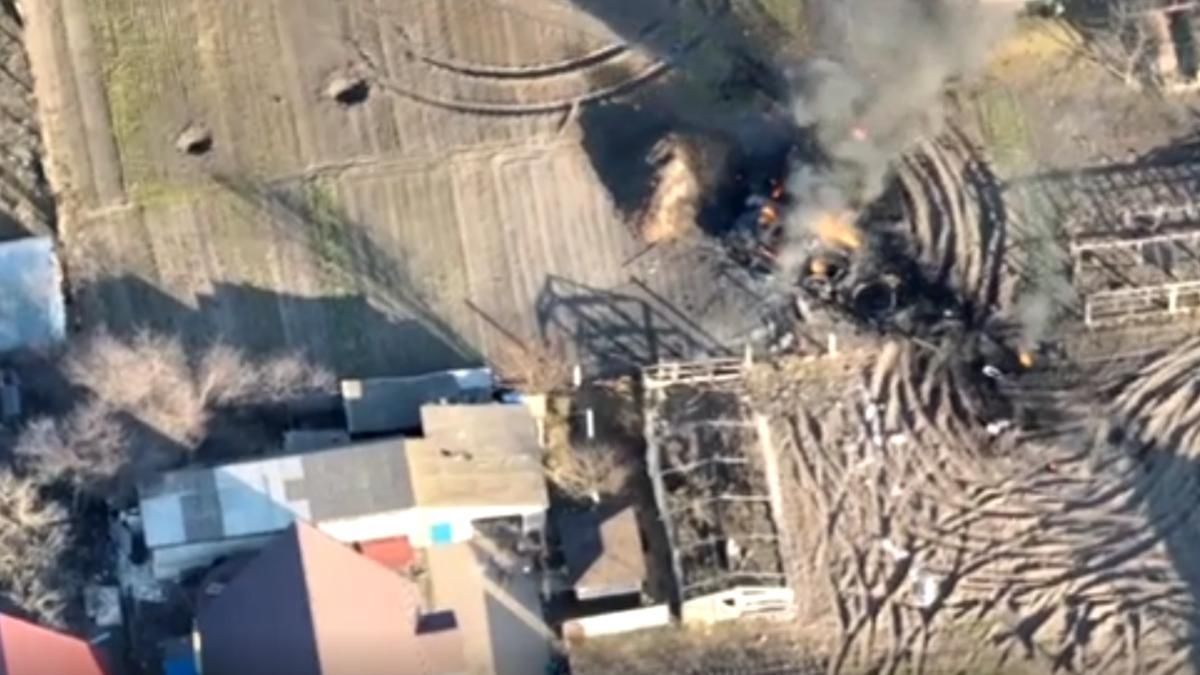 На Херсонщині бійці ЗСУ знищили багато ворожої техніки: промовисте відео - 24 Канал На Херсонщині бійці ЗСУ знищили багато ворожої техніки: промовисте відео - 24 Канал