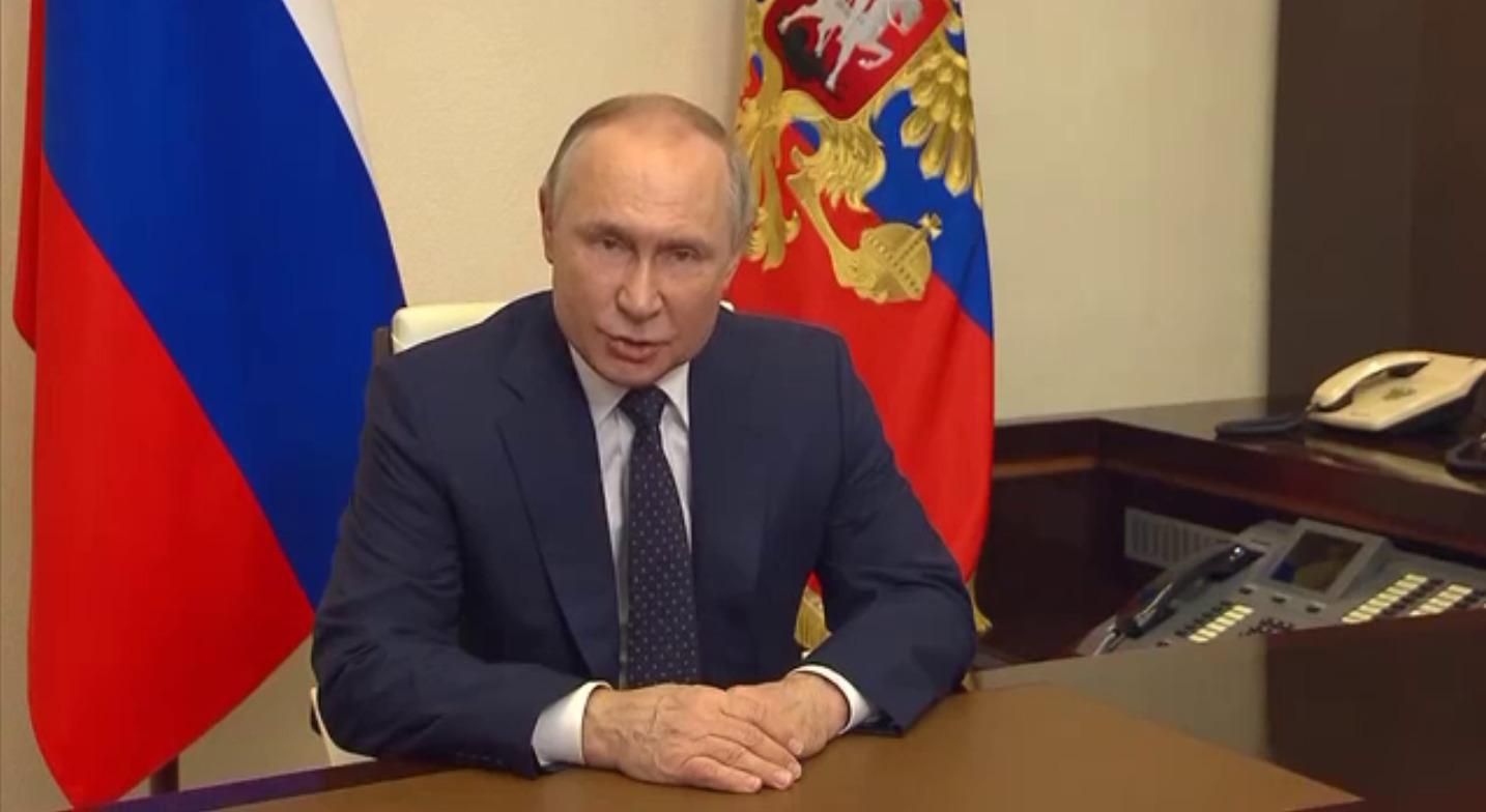 "Обратите внимание на его руки": что не так с Путиным в новом видеообращении