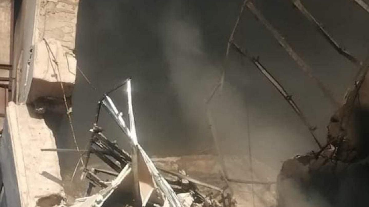 Обстріл Луганщини: патрульні врятували з-під завалів 155 людей - 24 Канал Обстріл Луганщини: патрульні врятували з-під завалів 155 людей - 24 Канал