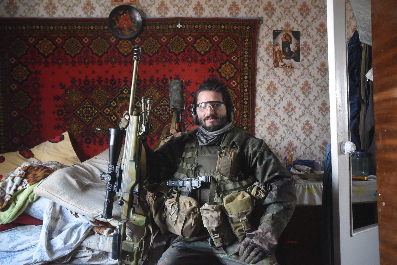 Валли последним узнал о своей "смерти", – Лещенко о фейке по поводу "убийства" снайпера-канадца - 24 Канал