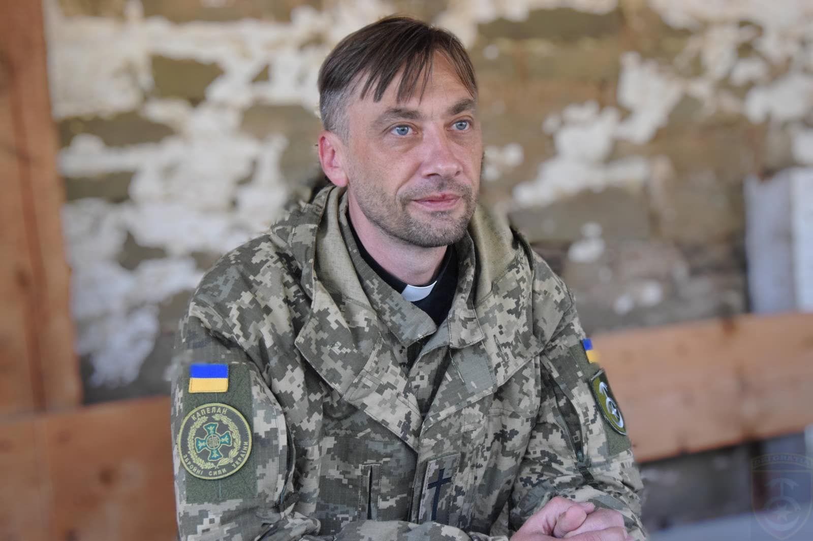 Капелан "тридцятки" переконаний, що українське військо відновить справедливість у світі - 24 Канал Капелан "тридцятки" переконаний, що українське військо відновить справедливість у світі - 24 Канал