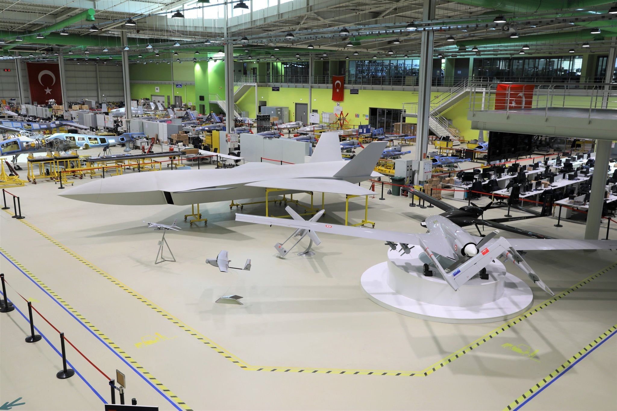 Турецкая компания Baykar Makina представила новый Bayraktar MIUS с украинским двигателем - 24 Канал Турецкая компания Baykar Makina представила новый Bayraktar MIUS с украинским двигателем - 24 Канал