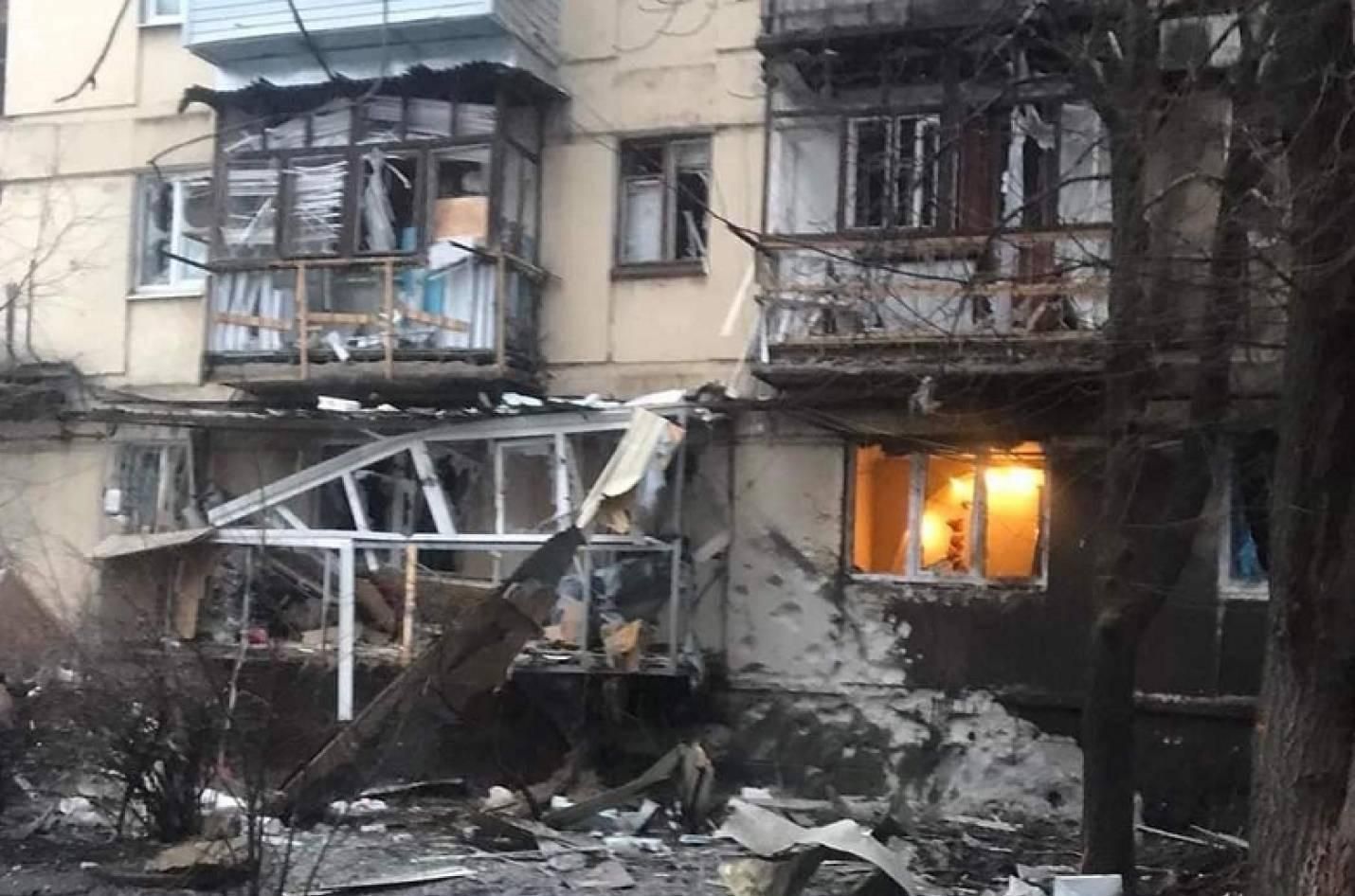 Внаслідок обстрілу Рубіжного загинула людина - 24 Канал Внаслідок обстрілу Рубіжного загинула людина - 24 Канал