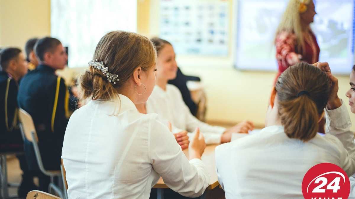 "Ребенок в классе спел гимн Украины": Гармаш рассказал о настроениях людей на Донбассе "Ребенок в классе спел гимн Украины": Гармаш рассказал о настроениях людей на Донбассе