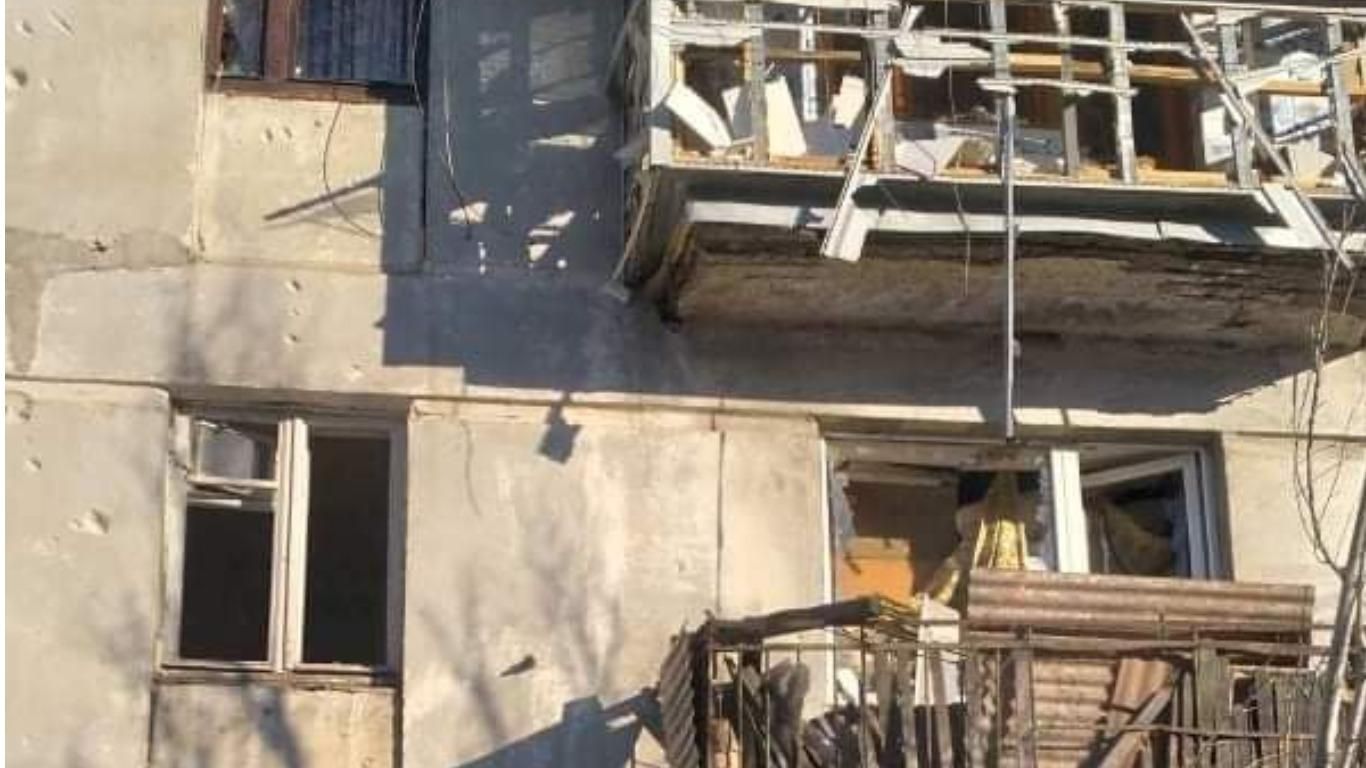 Росіяни вдарили по Сєвєродонецьку: 5 будинків зруйновані, під завалами можуть бути діти - 28 марта 2022 - 24 Канал Росіяни вдарили по Сєвєродонецьку: 5 будинків зруйновані, під завалами можуть бути діти - 28 марта 2022 - 24 Канал