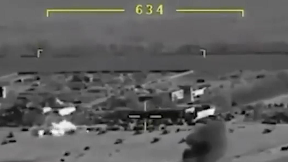 "Это место проклято": народный "Netflix" снял трейлер о Чернобаевке - курьезное видео "Это место проклято": народный "Netflix" снял трейлер о Чернобаевке - курьезное видео