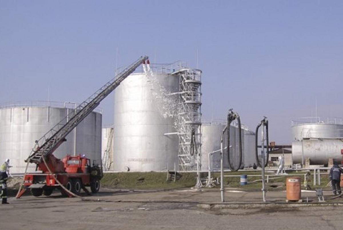 Російські війська завдали ракетного удару по нафтобазі на Рівненщині - 24 Канал Російські війська завдали ракетного удару по нафтобазі на Рівненщині - 24 Канал