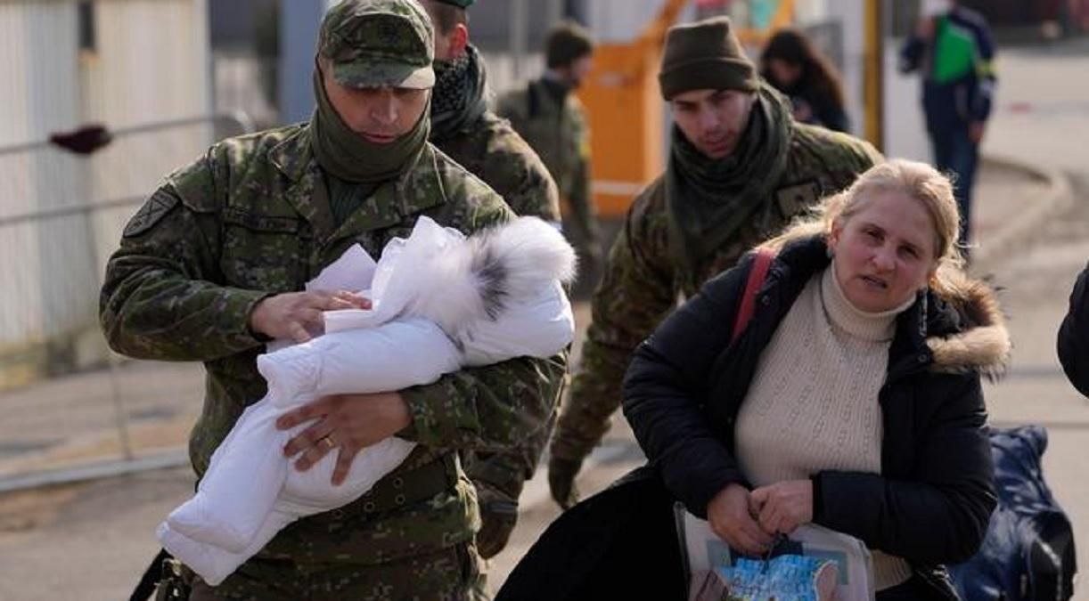 Біженцями стали 3,8 мільйона українців, половина з них – діти, – Єврокомісія - 24 Канал