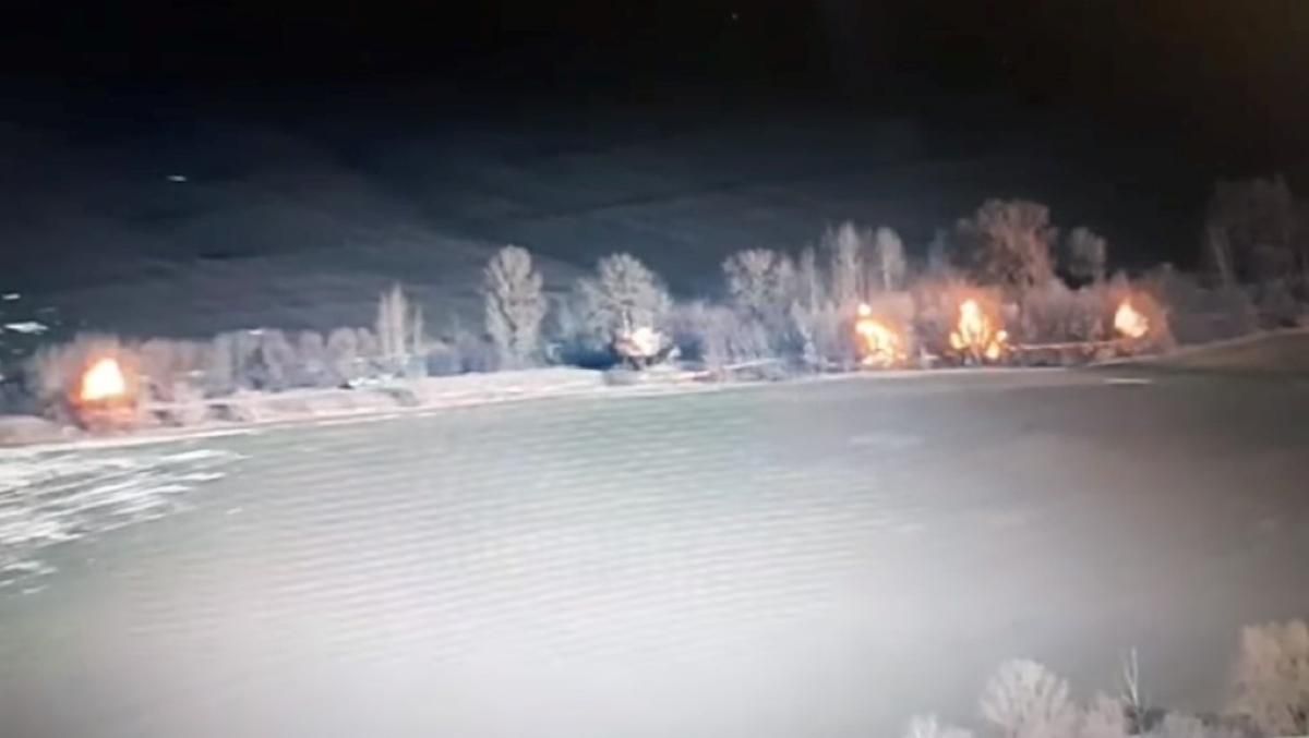 Красивая и ювелирная работа: Силы специальных операций эффектно взорвали колонну оккупантов
Красивая и ювелирная работа: Силы специальных операций эффектно взорвали колонну оккупантов