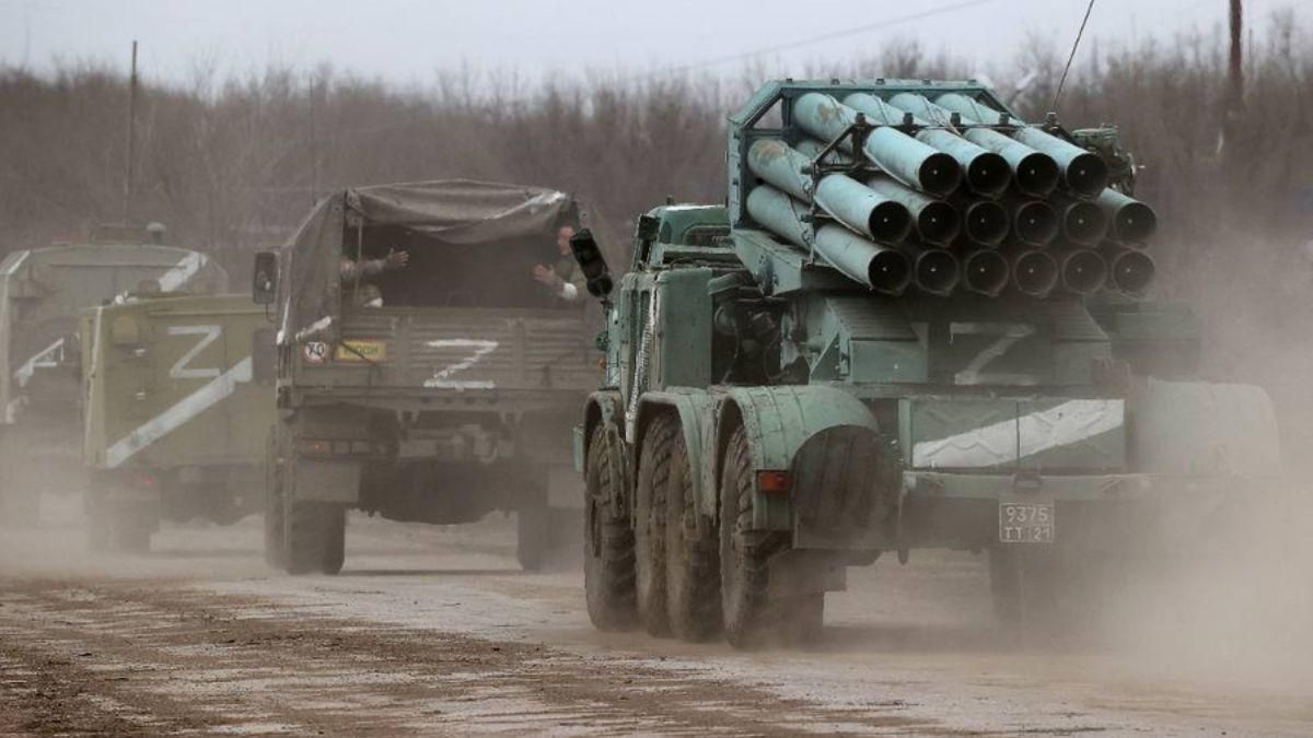 У РНБО висловилися про використання російськими пропагандистами символів Z і V - 24 Канал У РНБО висловилися про використання російськими пропагандистами символів Z і V - 24 Канал