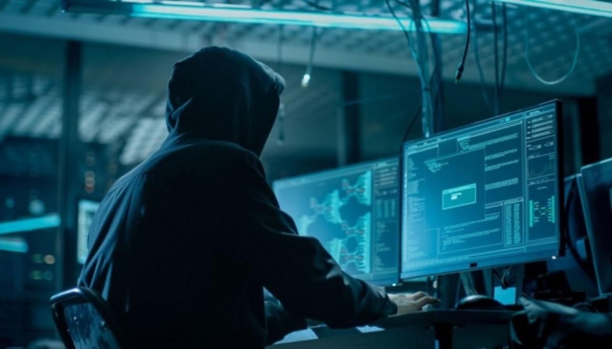 Паразитували на темі війни: ворожі хакери збирали інформацію з комп'ютерів – що треба знати - 24 Канал