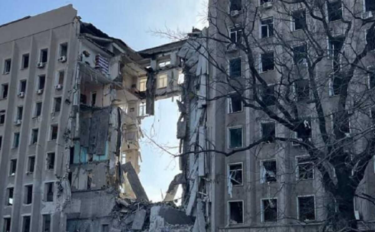 Чуємо голоси, продовжуємо шукати, – Кім про рятувальну операцію в обстріляній ОВА - 24 Канал Чуємо голоси, продовжуємо шукати, – Кім про рятувальну операцію в обстріляній ОВА - 24 Канал