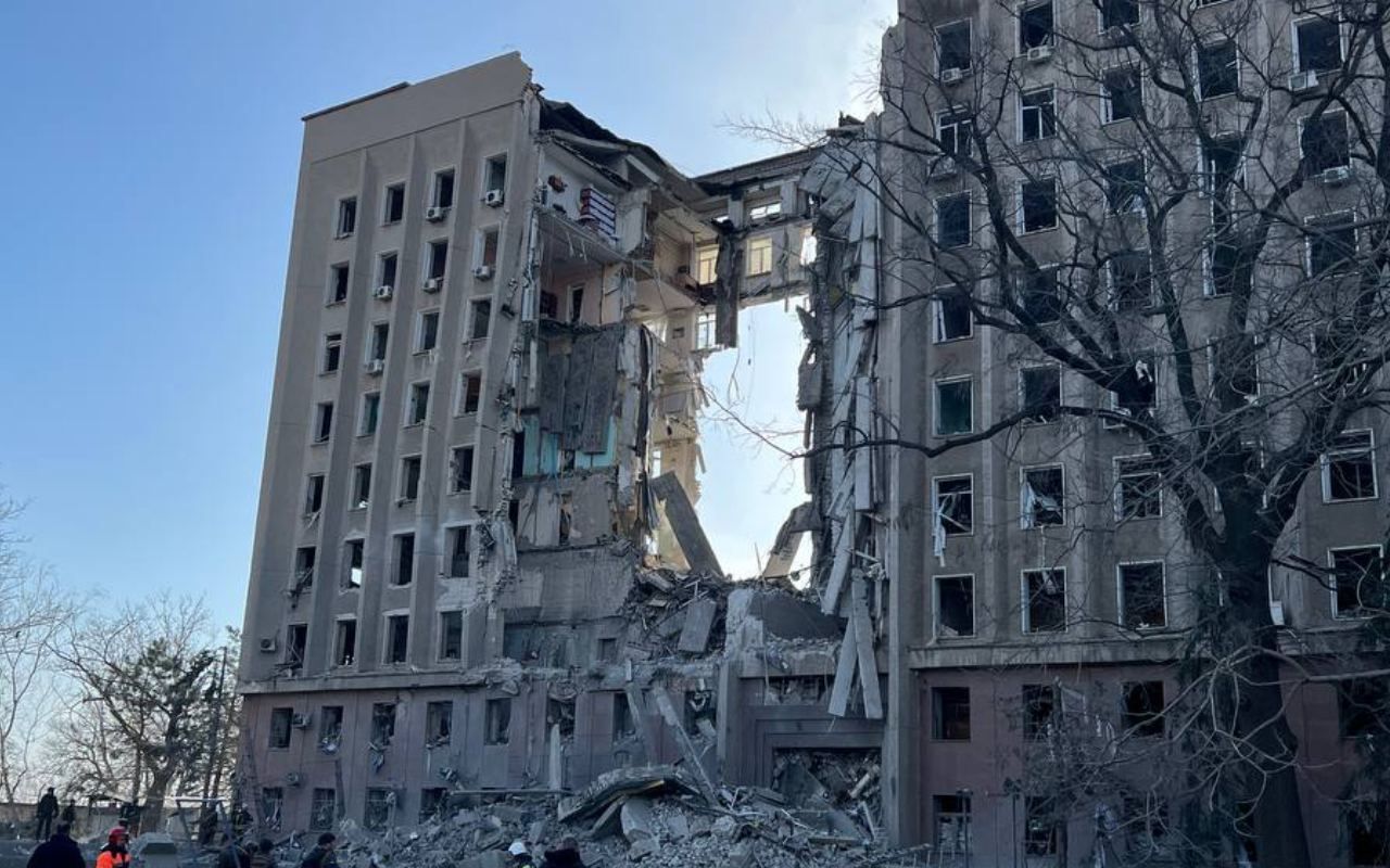 Ми свого не віддамо, – Кім про останні атаки на Миколаїв - 24 Канал Ми свого не віддамо, – Кім про останні атаки на Миколаїв - 24 Канал