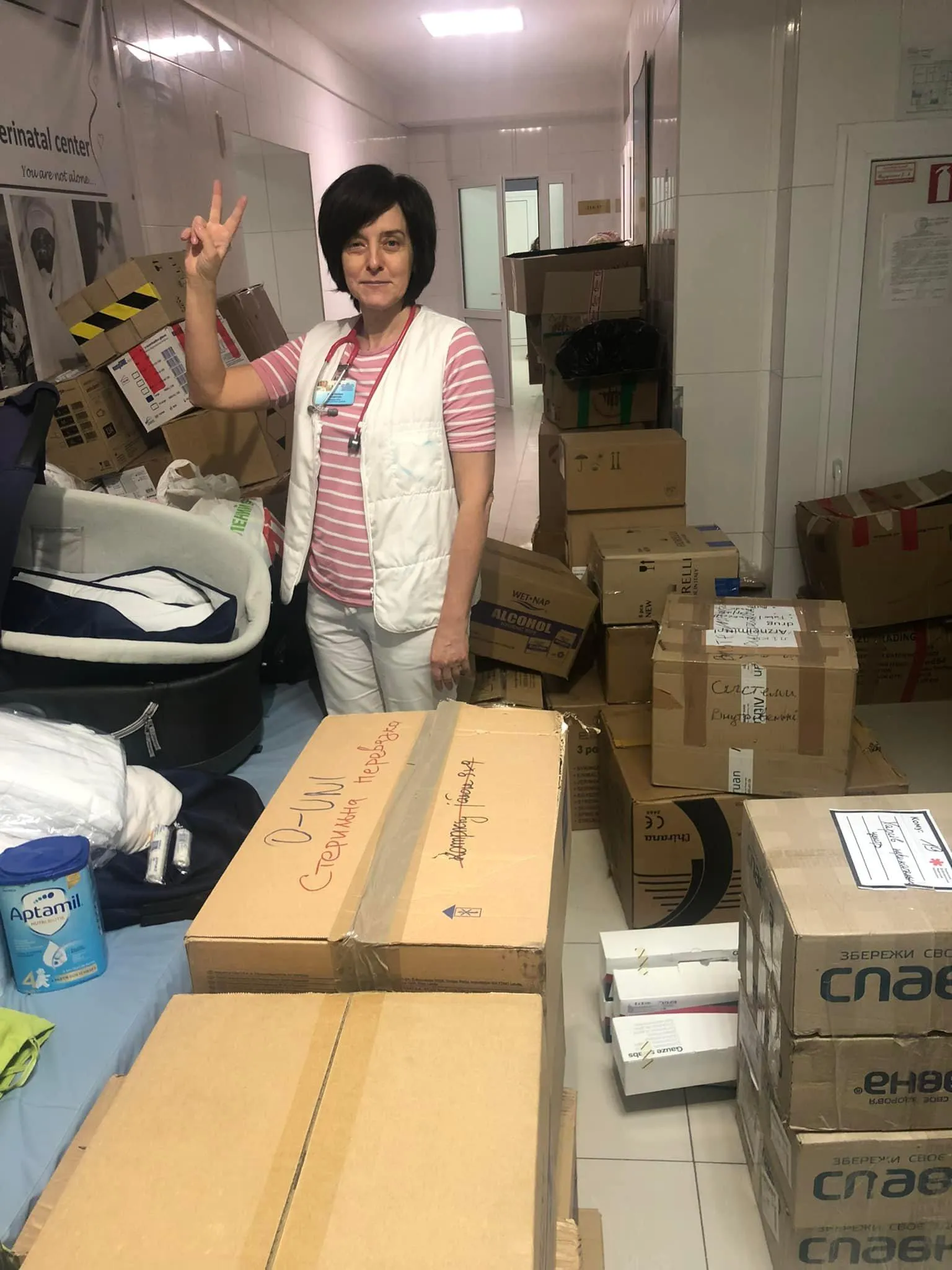 Медики працюють під час війни Медики працюють під час війни