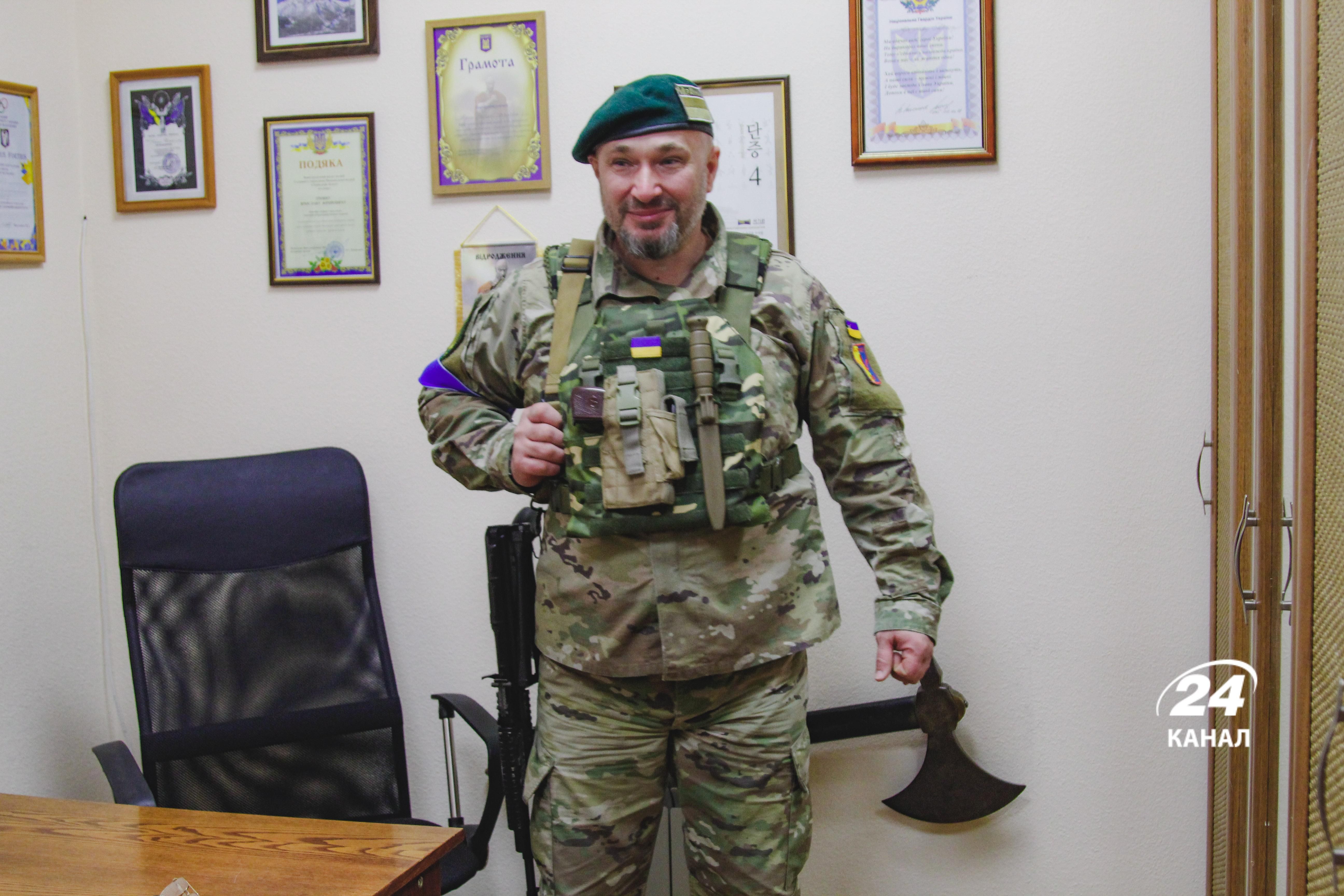 "На мене дивилися ці оченята", – як вчитель фізкультури став командиром спецпідрозділу в Києві - 24 Канал "На мене дивилися ці оченята", – як вчитель фізкультури став командиром спецпідрозділу в Києві - 24 Канал