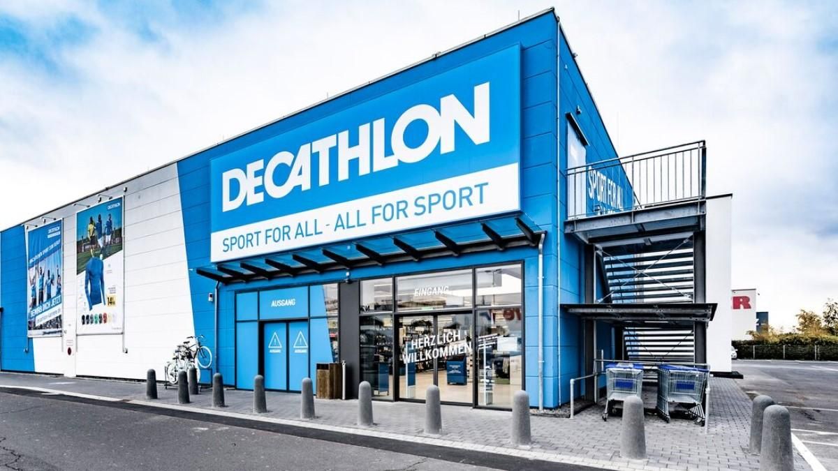 Французький бренд спортивних товарів Decathlon призупиняє роботу своїх магазинів у Росії - Бізнес