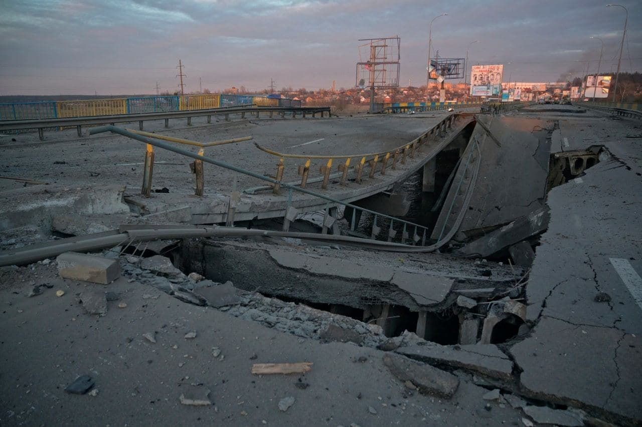 Дуже небезпечна стратегія, – Фесенко про бомбардування Росією українських міст - 24 Канал