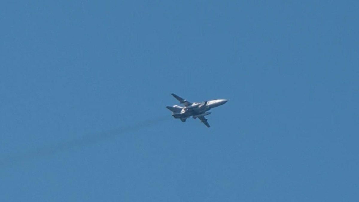 Возле Изюма ПВО сбила вражеский истребитель-бомбардировщик и беспилотник Возле Изюма ПВО сбила вражеский истребитель-бомбардировщик и беспилотник