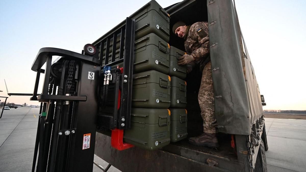 Великобритания созывает конференцию по сбору оружия для Украины - 24 Канал