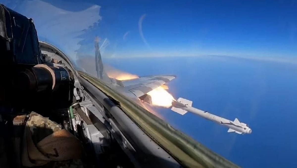 Одна з крилатих ракет окупантів летіла на цивільні об'єкти Хмельниччини: її успішно збили - 24 Канал Одна з крилатих ракет окупантів летіла на цивільні об'єкти Хмельниччини: її успішно збили - 24 Канал