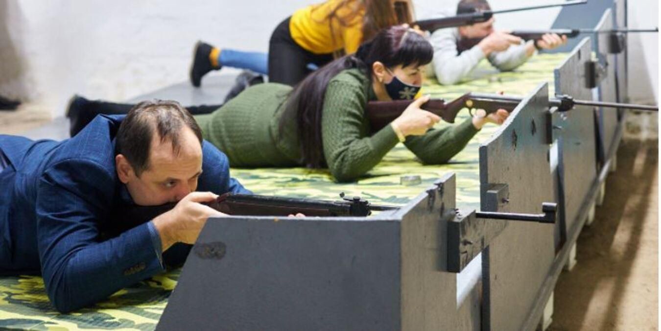 У Франківську стартують стрілецькі курси: на навчання перш за все запрошують жінок - 24 Канал
