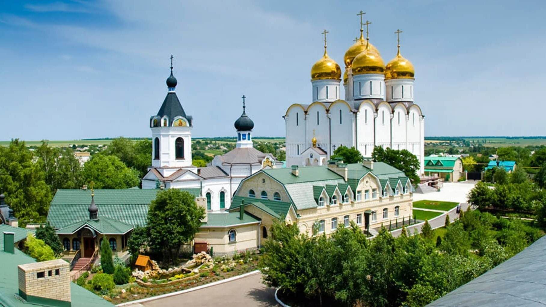 Окупанти атакували Миколо-Василівський монастир на Донбасі, поранено настоятеля - 24 Канал