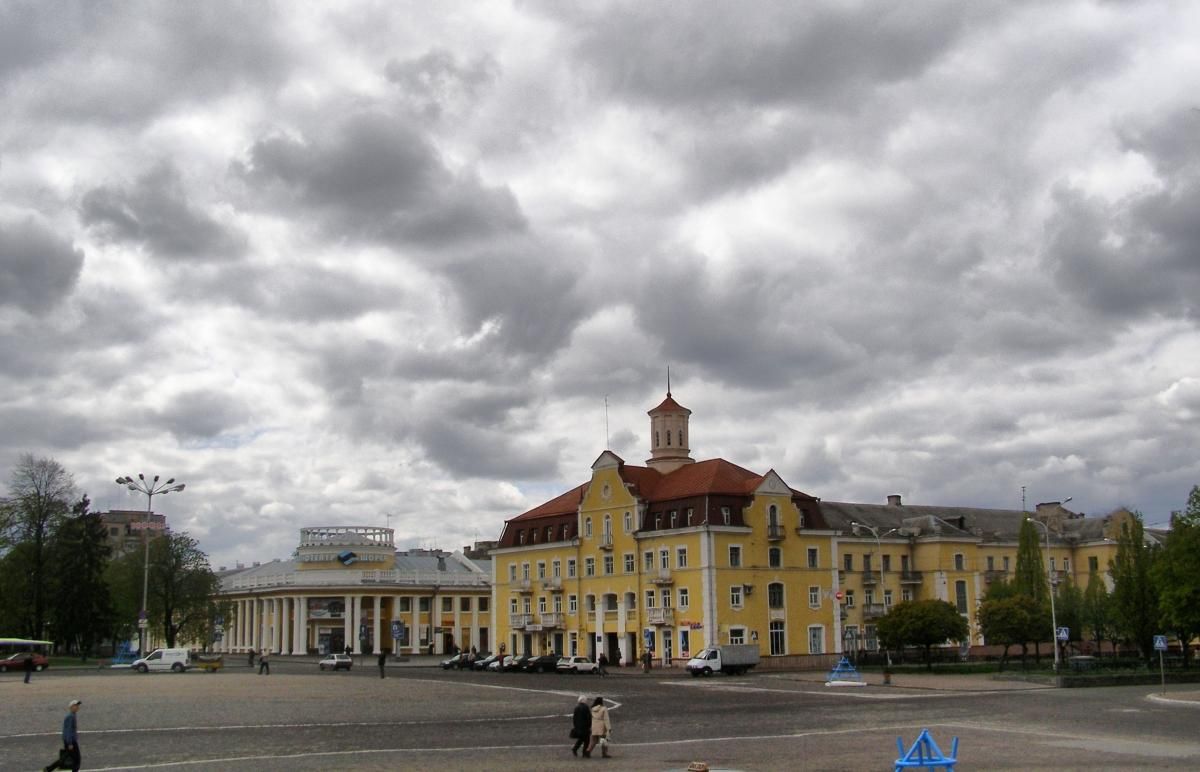 На Чернігівщині окупанти гатять з артилерії й активно залучають диверсантів - 24 Канал На Чернігівщині окупанти гатять з артилерії й активно залучають диверсантів - 24 Канал