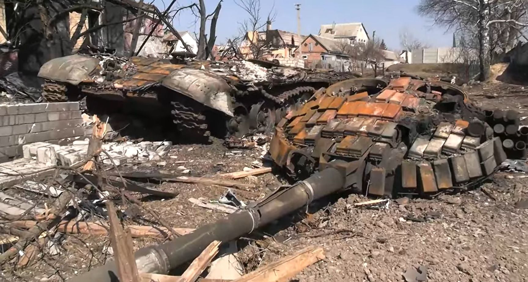 Расстрелянные машины и разрушенные дома: Генштаб показал ужасные последствия боев на Харьковщине