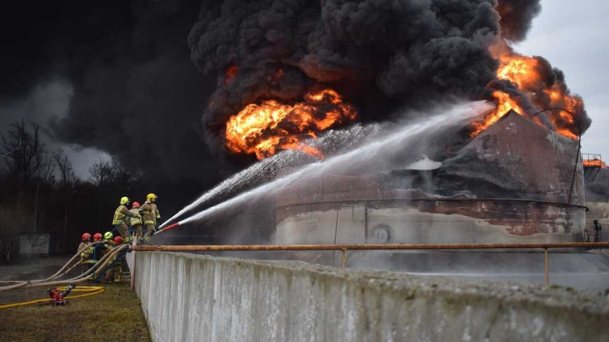 Гетманцев рассказал об ударах по нефтебазам и российских фейках - Экономика Гетманцев рассказал об ударах по нефтебазам и российских фейках - Экономика