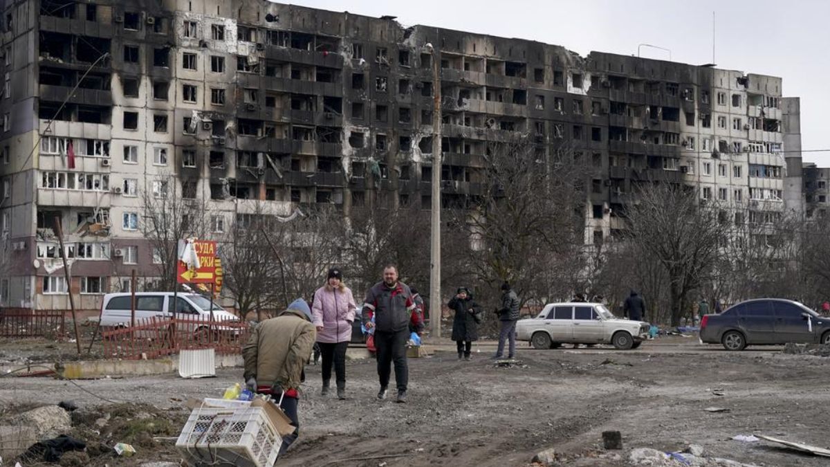 В Мариуполе собирают истории очевидцев для фиксации военных преступлений и создания мемориала В Мариуполе собирают истории очевидцев для фиксации военных преступлений и создания мемориала