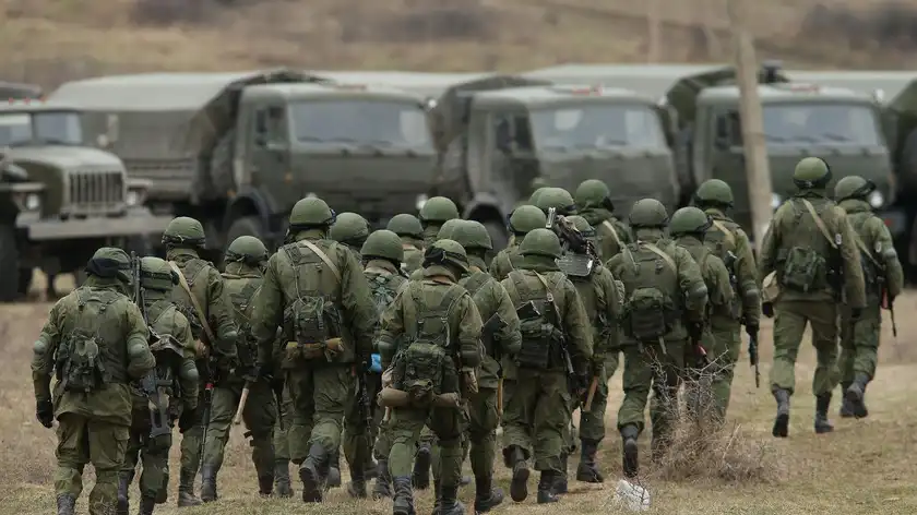 Некоторые российские войска, двигавшиеся на Киев, "перемещаются" в Беларусь, – Пентагон - 24 Канал