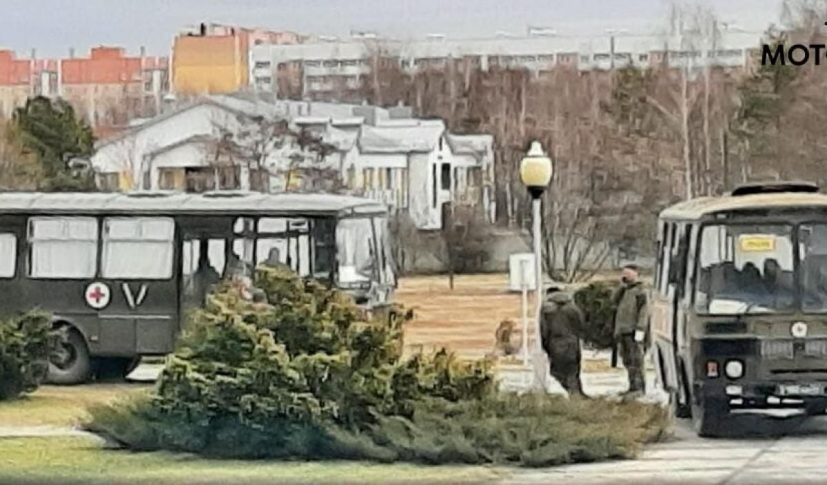 У МВС відповіли, чому Росія "виводить війська" з Чорнобиля - 24 Канал У МВС відповіли, чому Росія "виводить війська" з Чорнобиля - 24 Канал