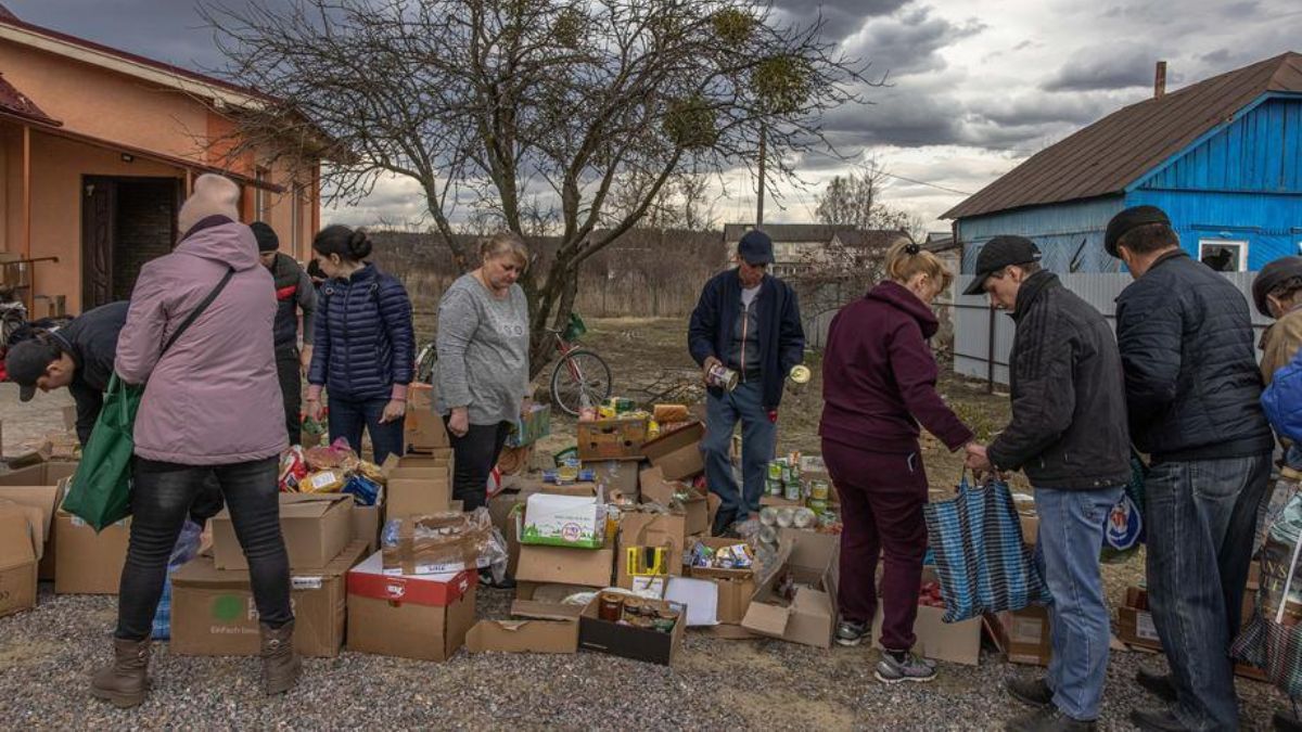 Люди доїдали останнє, а дехто сидів просто на воді, – мер Тростянця - 24 Канал Люди доїдали останнє, а дехто сидів просто на воді, – мер Тростянця - 24 Канал