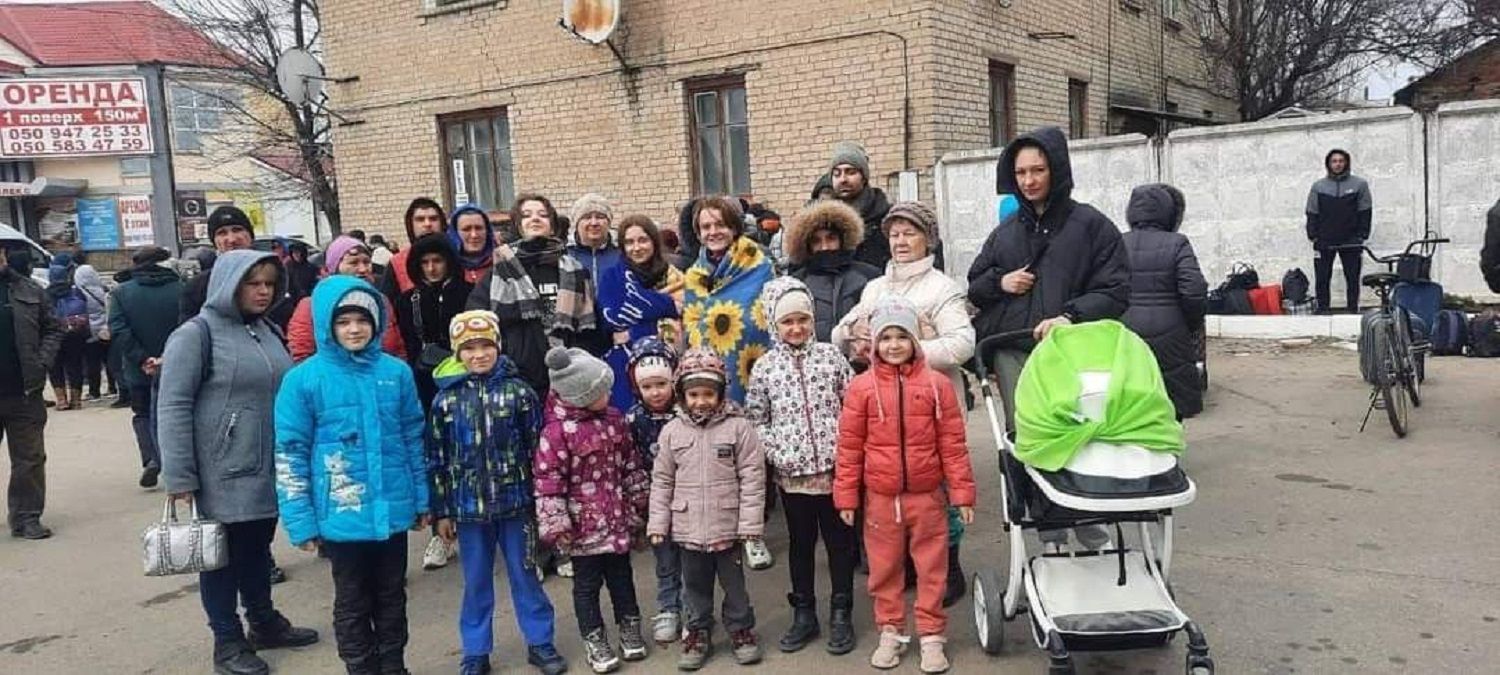 З Рубіжного, Попасної та Лисичанська вдалося евакуювати людей: серед них – багато дітей