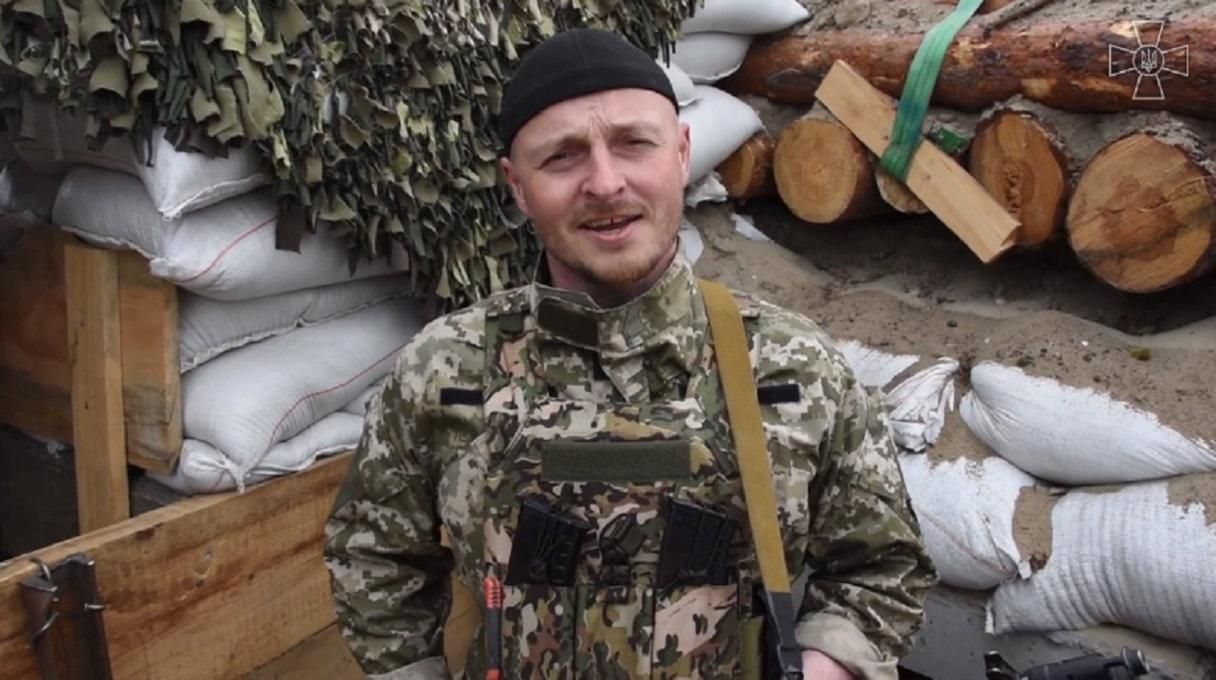 "Як тебе не любити, Києве мій": трогательное исполнение гимна столицы из уст украинского бойца - 24 Канал