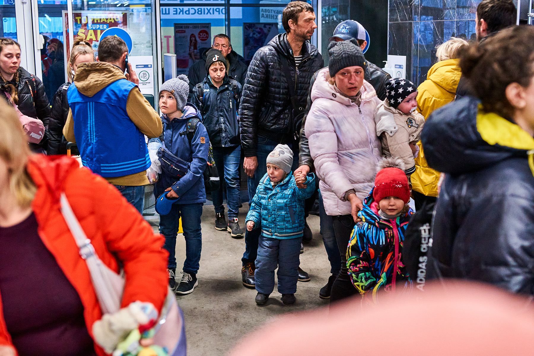 С третьей попытки гуманитарный конвой смог попасть в Мелитополь С третьей попытки гуманитарный конвой смог попасть в Мелитополь