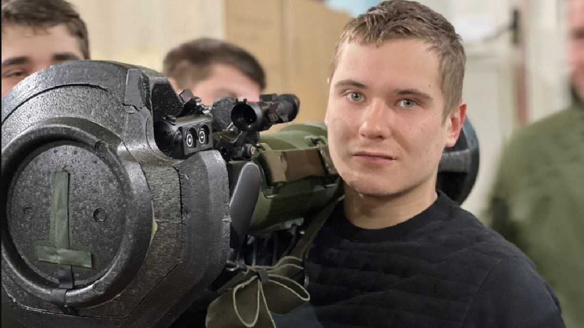 В Днепропетровской области простились с погибшим бойцом Денисом Котенко - 24 Канал
