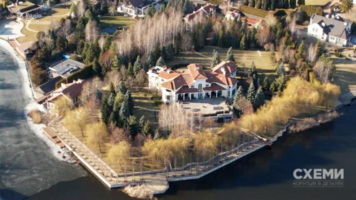 "Схеми" знайшли таємну фортецю Портнова під Києвом: яка вартість елітного маєтка - 24 Канал "Схеми" знайшли таємну фортецю Портнова під Києвом: яка вартість елітного маєтка - 24 Канал