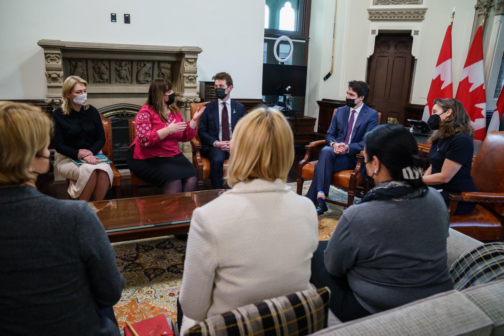 Трюдо поговорил с украинскими депутатами Трюдо поговорил с украинскими депутатами