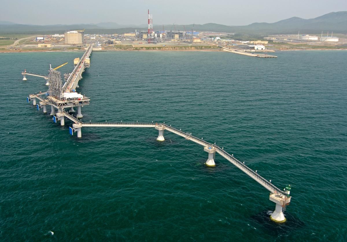 Японія не планує виходити зі спільного з Росією газового проєкту на Сахаліні - Економіка