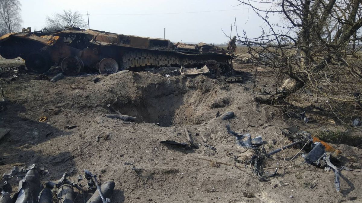 Чернігівщину "зачищають" від ворога, комунальники відновлюють мережі - 24 Канал Чернігівщину "зачищають" від ворога, комунальники відновлюють мережі - 24 Канал