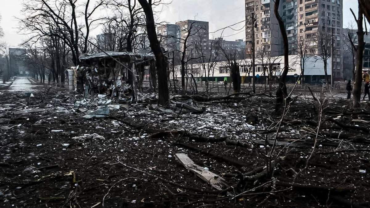 Мариуполь и в дальнейшем закрыт на въезд и опасен для выезда, – советник мэра