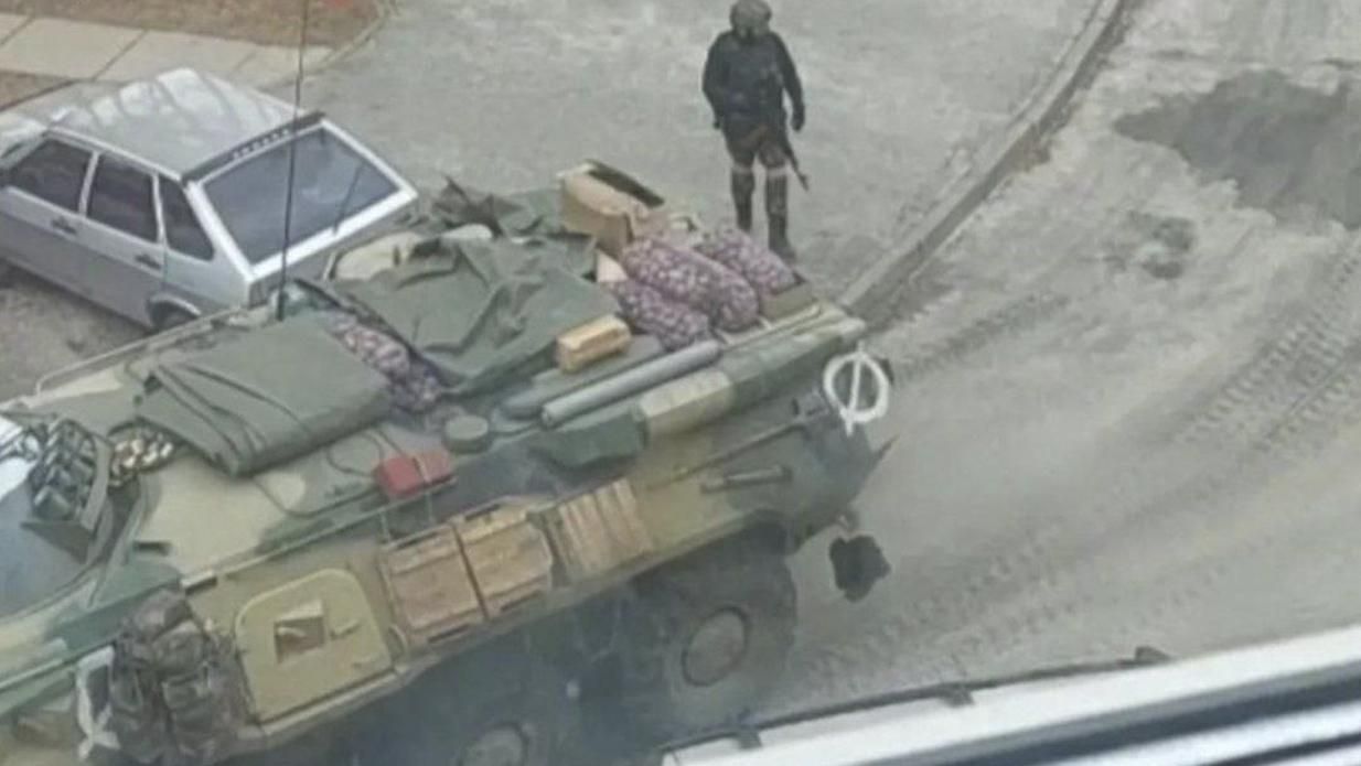 В Славутиче оккупанты воруют картофель с местных складов - 24 Канал В Славутиче оккупанты воруют картофель с местных складов - 24 Канал