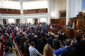 Депутати проголосували за закони, які спростять життя українцям під час війни